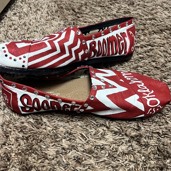 OU customized Tom’s - Picture 3 of 5